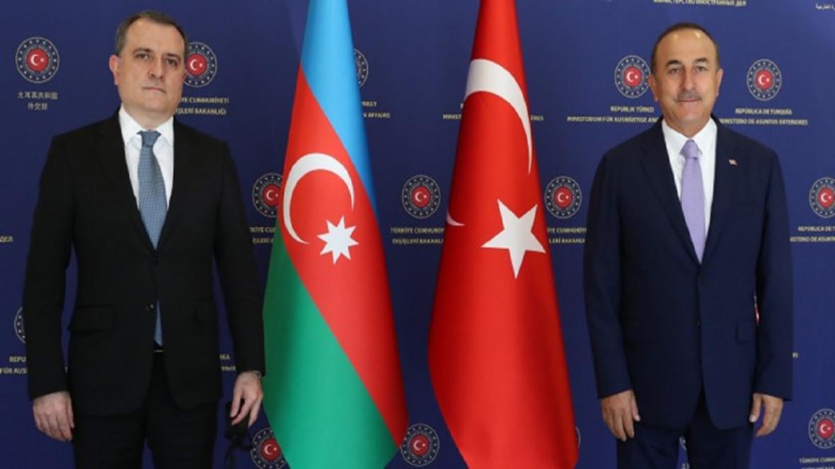 گفت وگوی وزرای خارجه ترکیه و جمهوری آذربایجان