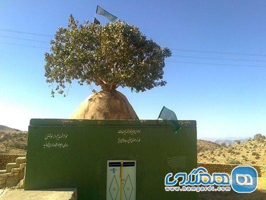 پیر بنکی یکی از آثار تاریخی شهرستان کازرون است