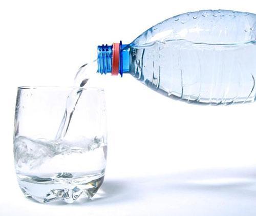آیا آب معدنی برای شما خوب است؟