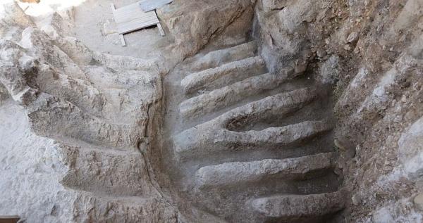کشف مجسمه های 2800 ساله